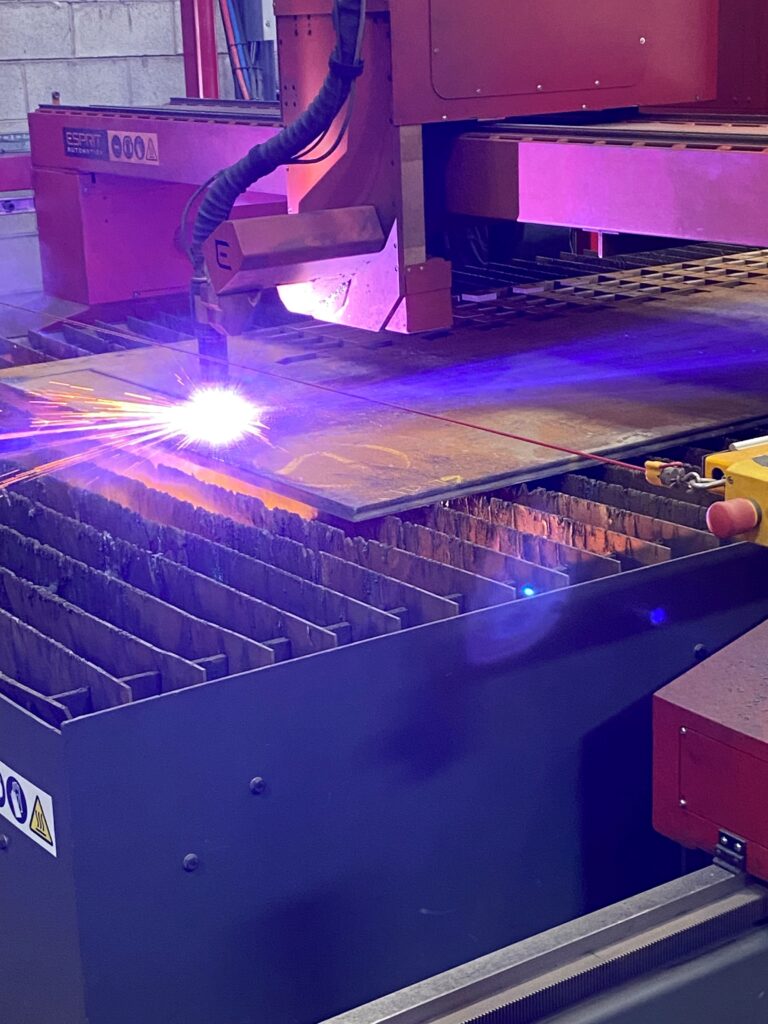 plasma-cutting